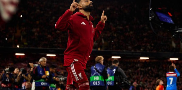 利物浦险胜埃弗顿，格拉文贝尔奇闪耀默西塞德郡德比！