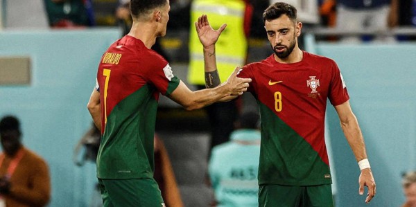 6000万英镑！曼联欲明夏甩卖队长，C罗亲自出面相邀，薪资翻倍