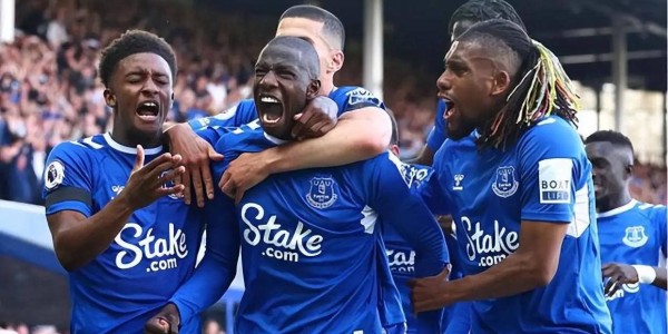 英超意甲西甲联赛深度预测：埃弗顿赫罗纳稳操胜券，维罗纳乌迪内斯悬念重重