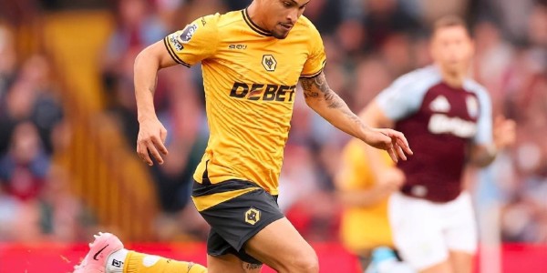 趁火打劫！狼队如降级或送曼联豪礼，红魔有望迎来卡塞米罗接班人