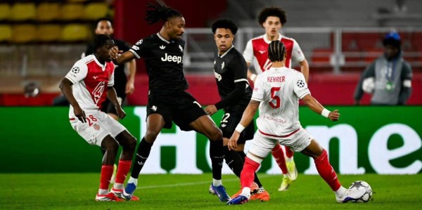 2-0！2-3！欧冠一夜意甲全军覆没，国米无缘直通，那不勒斯被淘汰