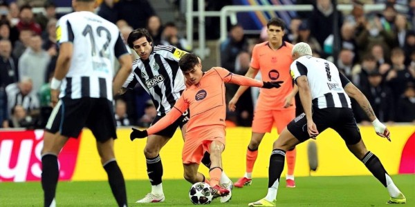 欧冠巴萨客场1比1纽卡斯尔，次回合主场很悬，残阵出战靠运气拿分