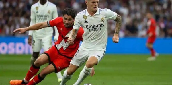 西甲焦点战前瞻：巴列卡诺 vs 巴塞罗那，精彩对决一触即发