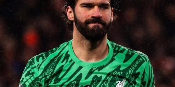 45万周薪腾笼换鸟！利物浦敲定萨拉赫接班人，欧冠资格成唯一阻碍