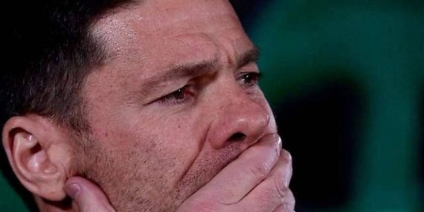 西甲三轮仅获3分，皇马困境重重：阿隆索面临执教危机，更衣室意见分歧严重